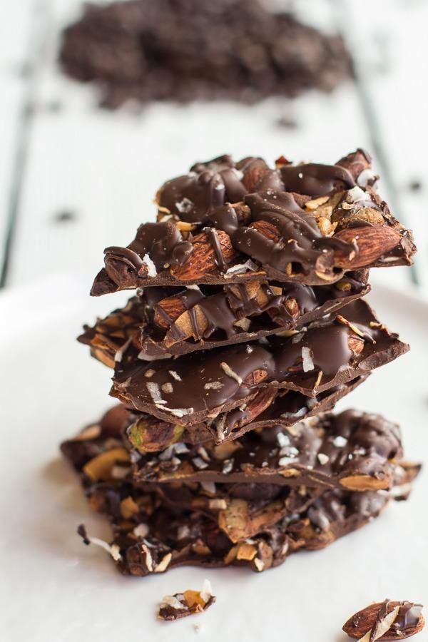 Cooking4Kitchen's tweet image. Almond &amp;amp; Coconut Dark Chocolate Bark. 😢😢