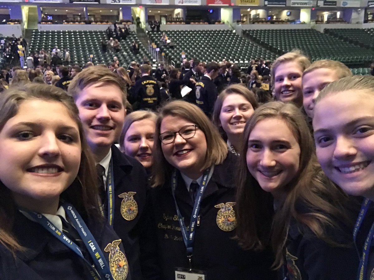 haven_ffa's tweet image. Haven FFA having a good time meeting new people and seeing new things in the expo center! @NationalFFA #iCanWeWilFFA