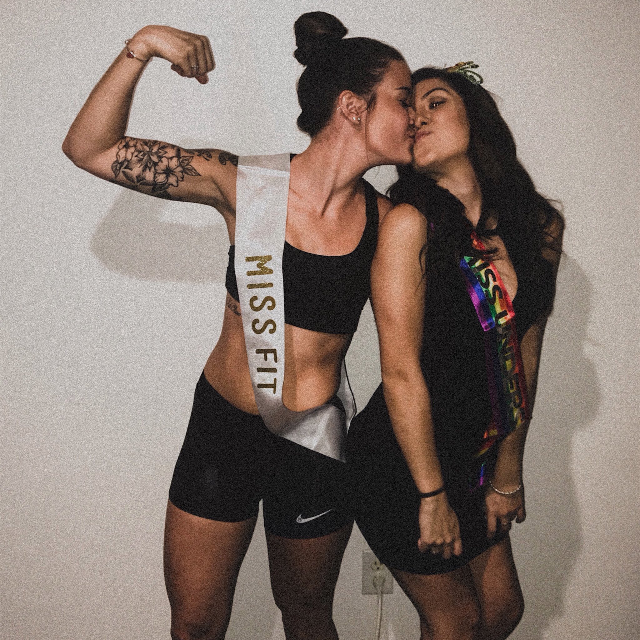 alissa butt on X: missfit & missinderstood 🖤🌈 t.coxM2hLgVznC   X