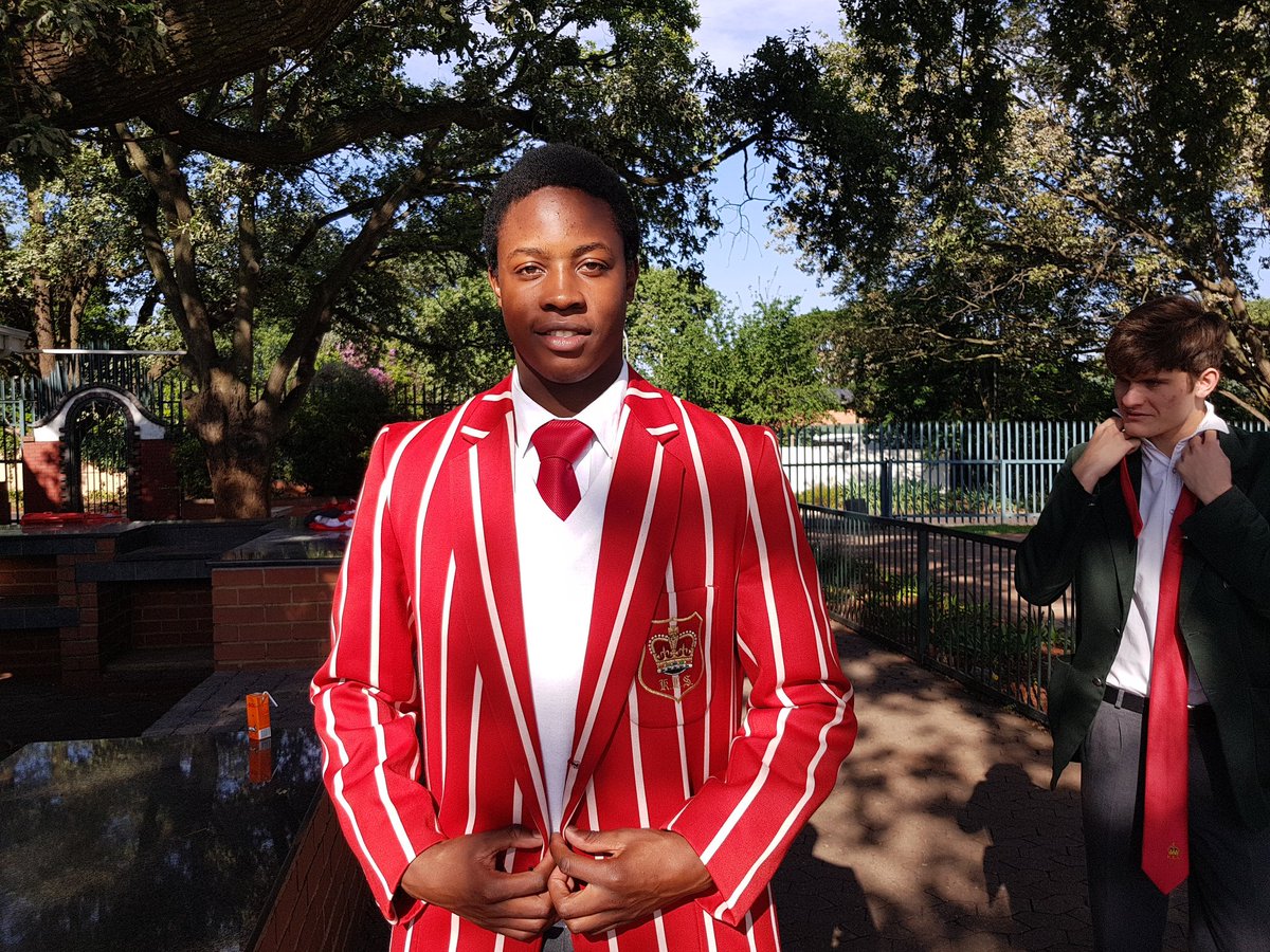 KingEdVIISchool's tweet photo. #RedMatrics @KingEdVIISchool #OBAwelcome#tiehandover #tradition https://t.co/8ZNbD1c3VD