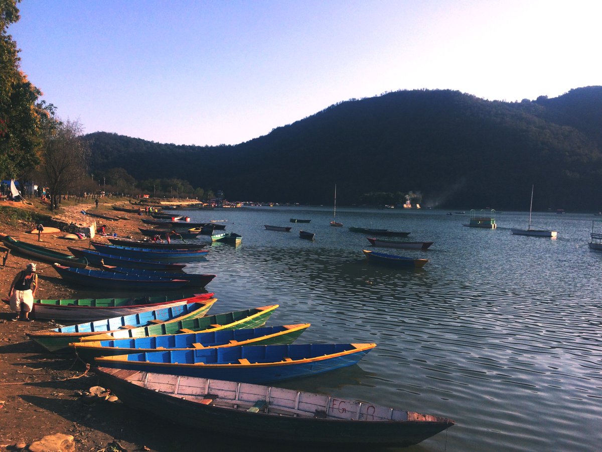 DanStables's tweet photo. loungin’ by the lake #fbf #PhewaTal #Pokhara #Nepal https://t.co/r8qkGF8mkg