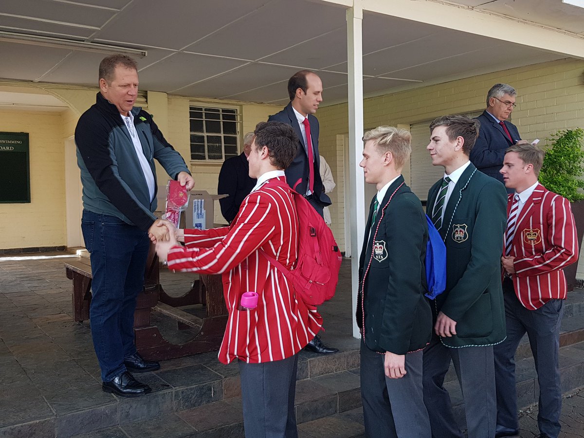 KingEdVIISchool's tweet photo. #RedMatrics We are RED! @KingEdVIISchool welcomed by OBA as official Old Boys' #tiehandover https://t.co/6E2gNMLlp1