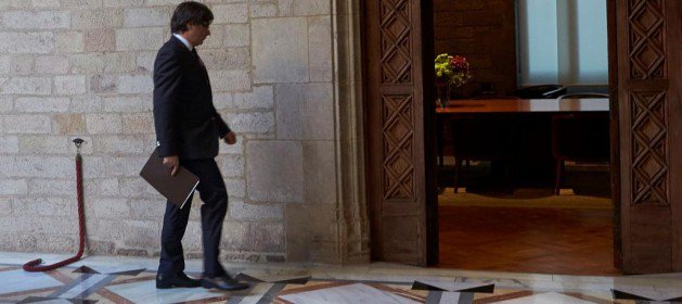 larazon_es's tweet image. Puigdemont exigió inmunidad y liberar a los «Jordis» para frenar la DUI lrzn.es/ltiqf2
