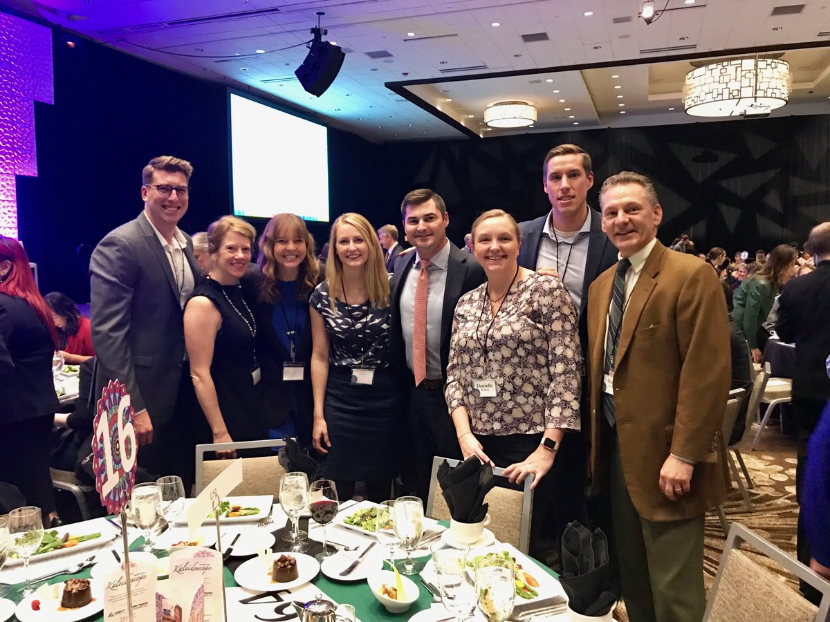 kibbleprentice's tweet image. Thrilled to have the USI Seattle team represented at the HealthPoint Kaleidoscope event! @HealthPointCHC