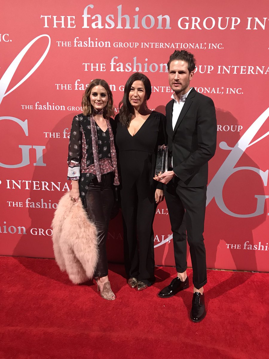 Technology in Brand Development Honoree <a href="/RebeccaMinkoff/">Rebecca Minkoff</a> and <a href="/uriminkoff/">Uri Minkoff</a> with <a href="/OliviaPalermo/">Olivia Palermo</a> #FGINightOfStars #fginos2017