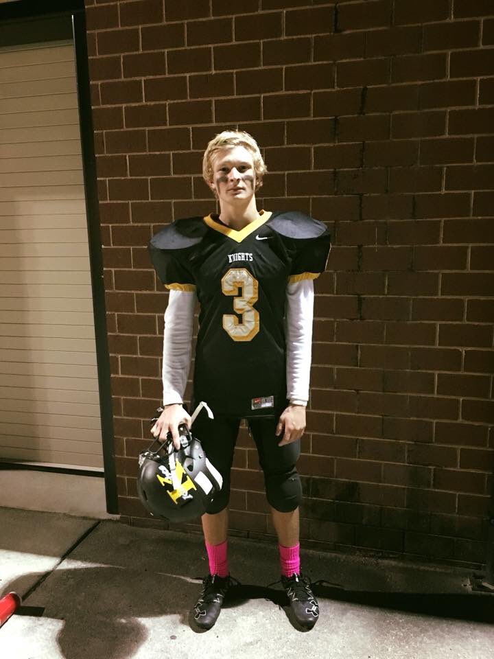 jemarkland's tweet photo. Two years undefeated.  Congrats @markland2001 , proud of you and the JV Knights.#kellamknights https://t.co/C8mEOaMw5y