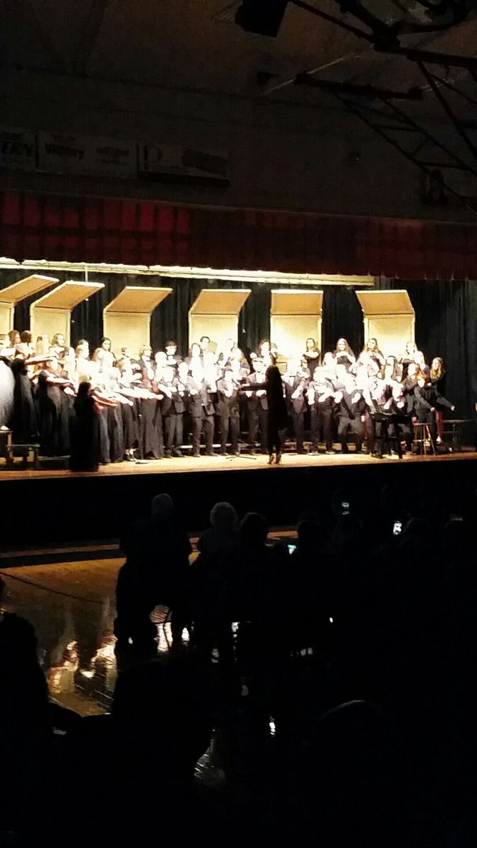 asboyer2's tweet photo. Such talented students and dedicated staff! Great Fall Concert! @MissKTMusic #SHSProud https://t.co/f6RhXMW8k4