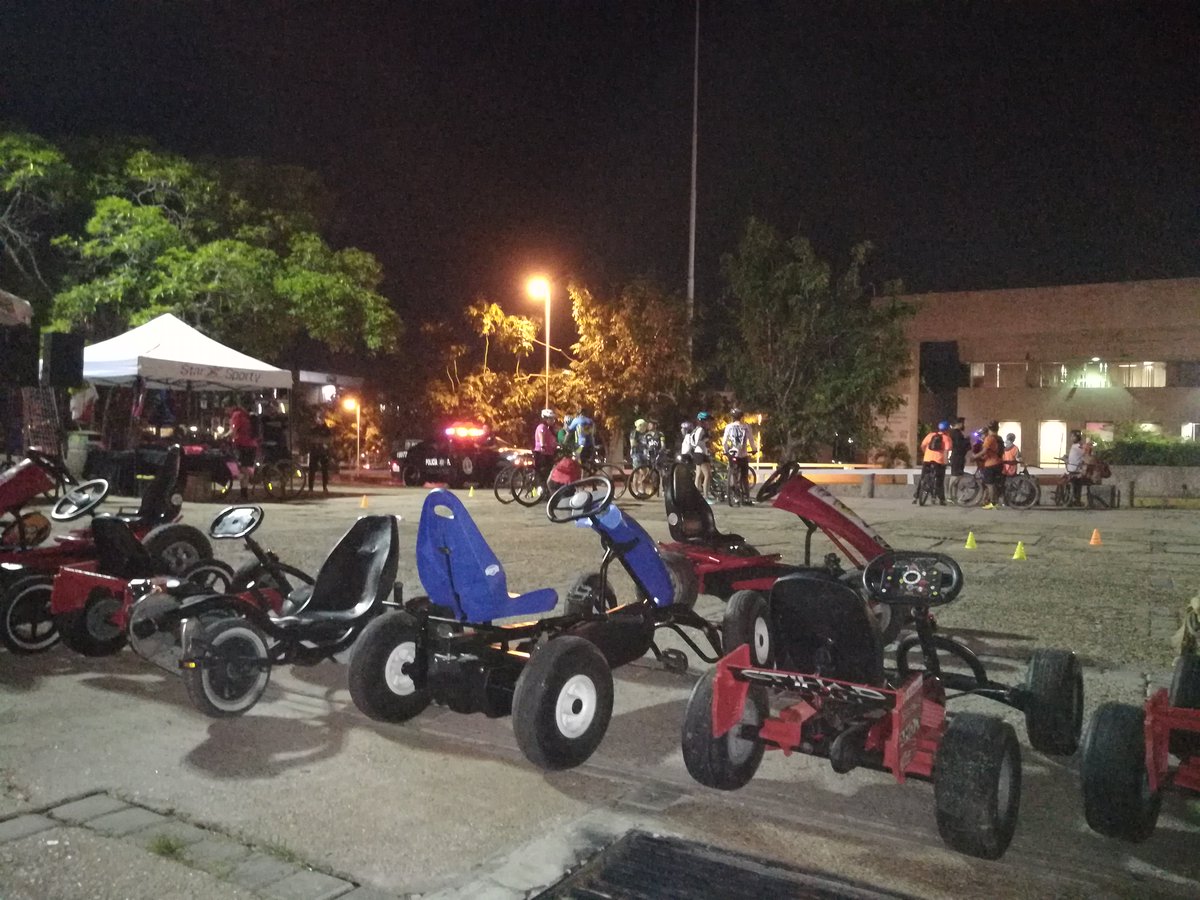 RacingKartsTab's tweet photo. Ya racingkartstab esta en la rodada! El ayuntamiento fomentando la actividad fisica...
@ProfeCastillo_
@OficialCentro 
@gerardogaudiano https://t.co/kBLnGkWU7p