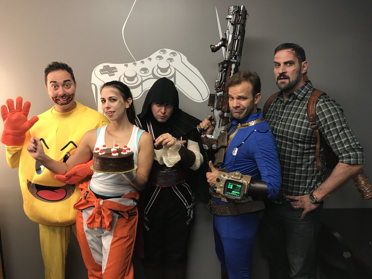 Laura Bailey Critical Role - Critical Role Laura Bailey GIF