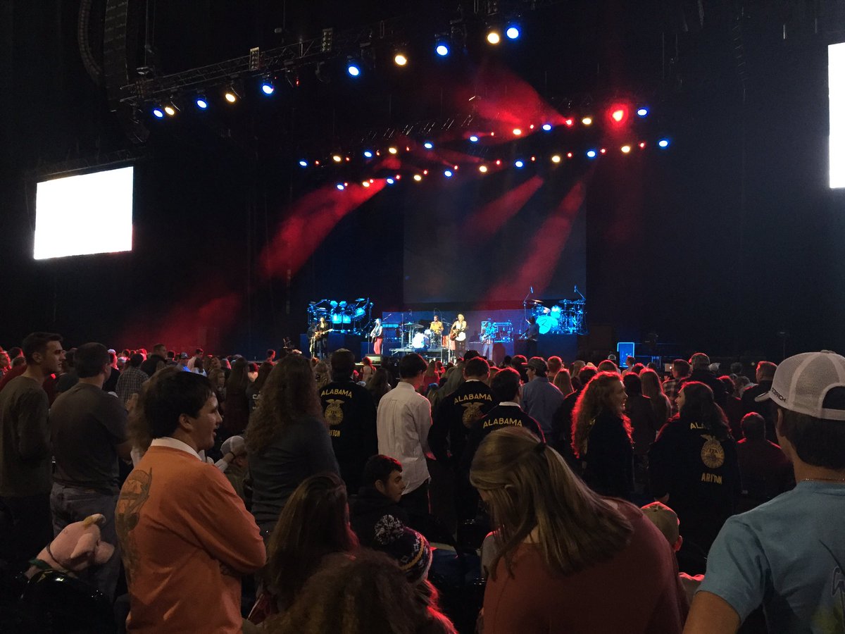 morgankeiser_'s tweet photo. National Convention 2017
Day 5 (10/25)
#TaylorFFA #FFA #ICanWeWillFFA #ICanWeWill @tayloraged @CityAggie https://t.co/dfADYmVea4