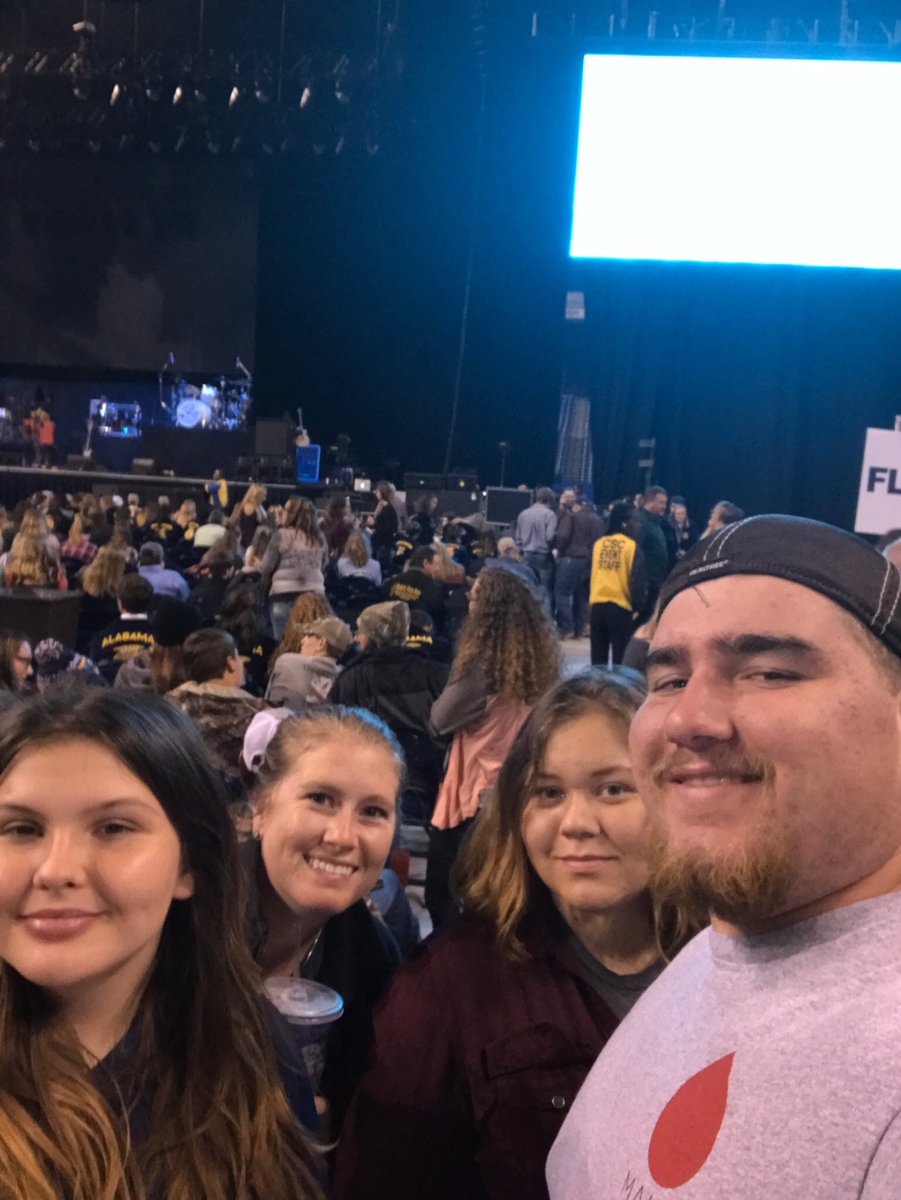 morgankeiser_'s tweet photo. National Convention 2017
Day 5 (10/25)
#TaylorFFA #FFA #ICanWeWillFFA #ICanWeWill @tayloraged @CityAggie https://t.co/dfADYmVea4