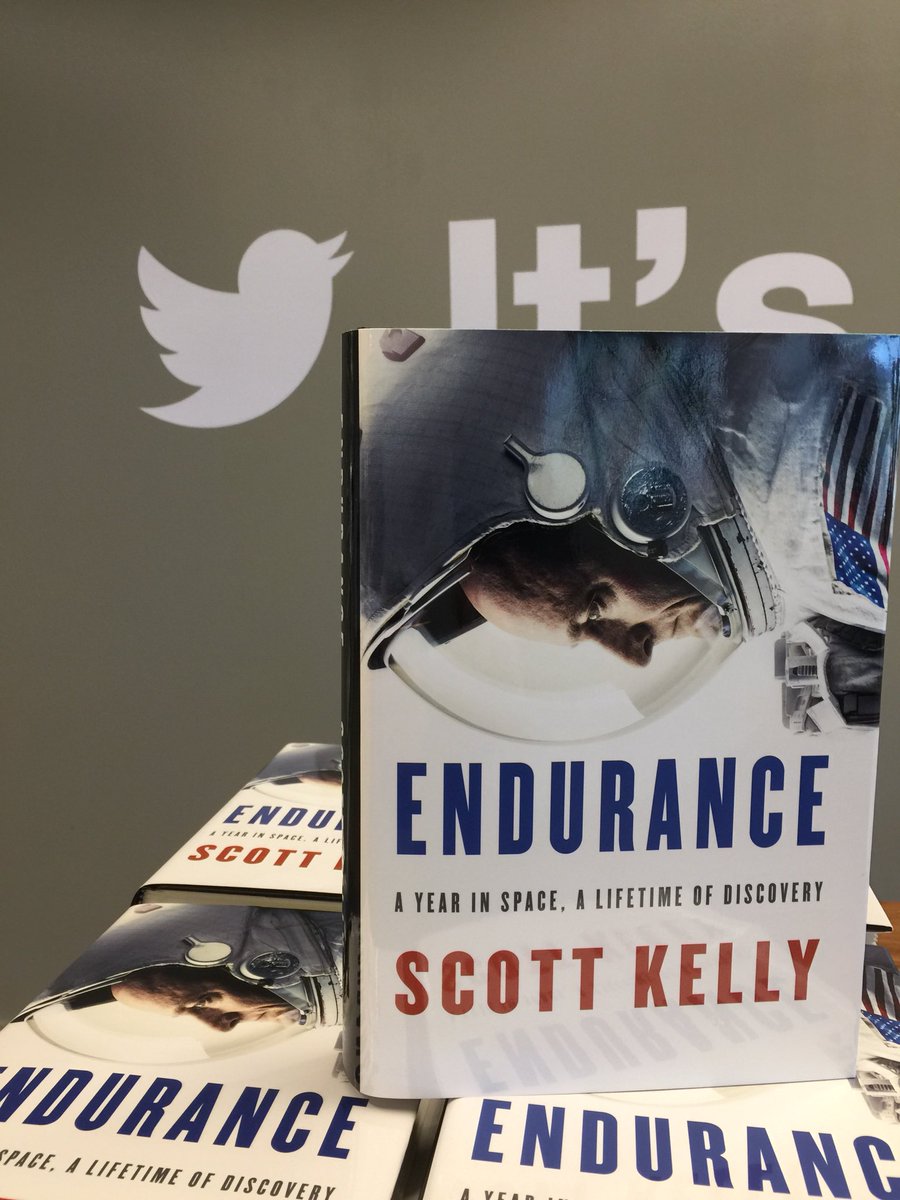 XCanada's tweet photo. Honoured to have @StationCDRKelly stop by @xcanada. Thank you for sharing your inspiring story with all of 🇨🇦 #CdrKelly https://t.co/L4KD6OoteU