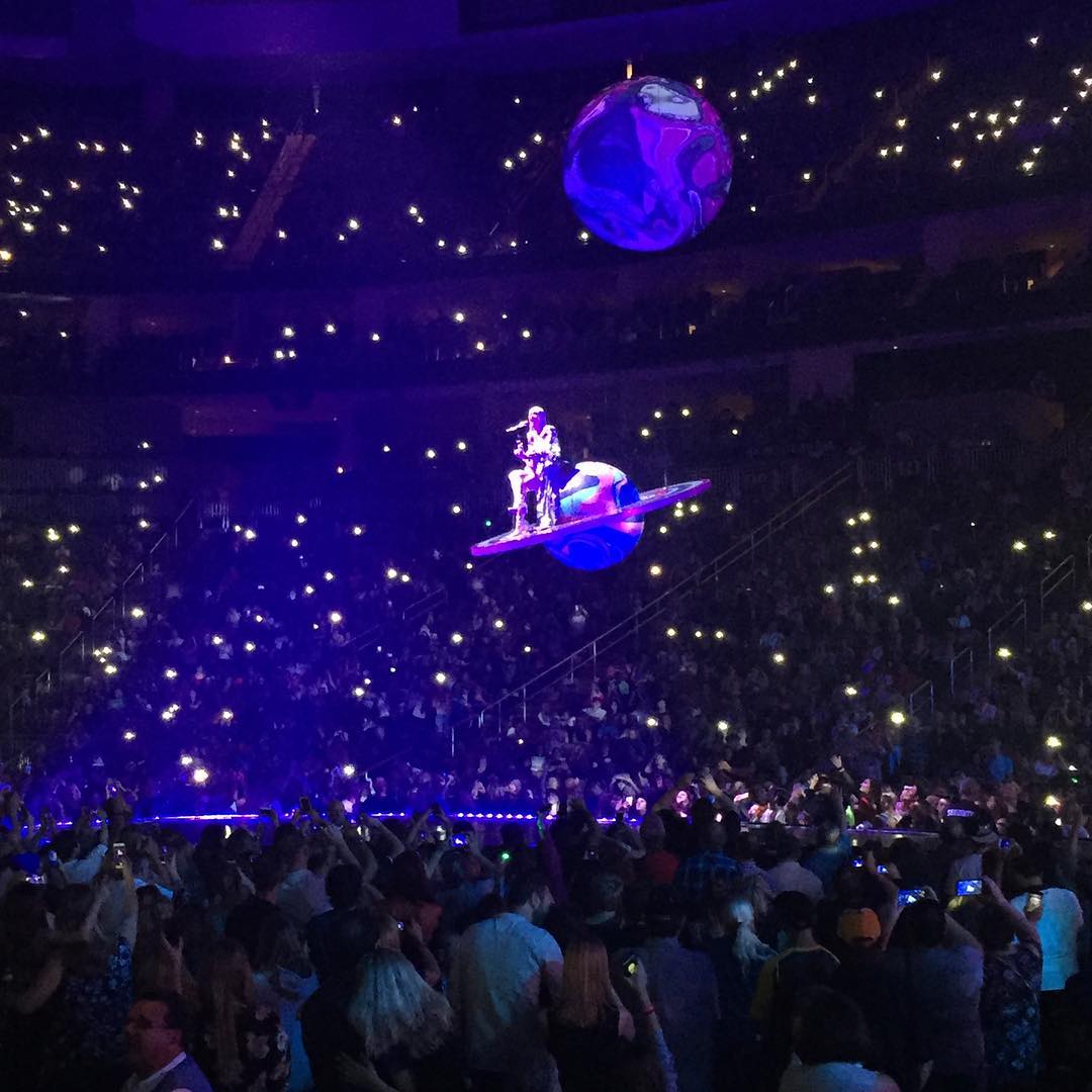 EuDeia_'s tweet photo. Day 9 - Favorite tour moment. #10daysofkaty https://t.co/MPjdbgHNtz