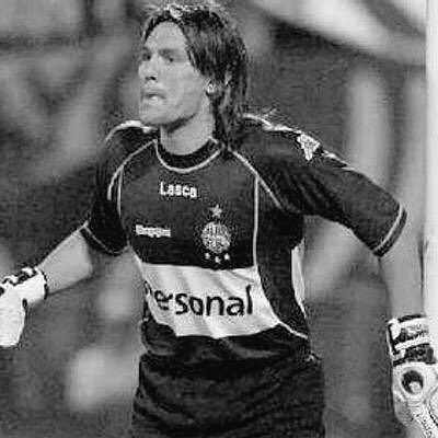 OlimpiaKings's tweet photo. Un agradecimiento especial a @lapczyk01 por el trabajo de logística que realizó en Bolivia.
Olimpista al 1.000%! ⚪️⚫️⚪️
Gracias Henry!!! https://t.co/TC8xcCAUgW