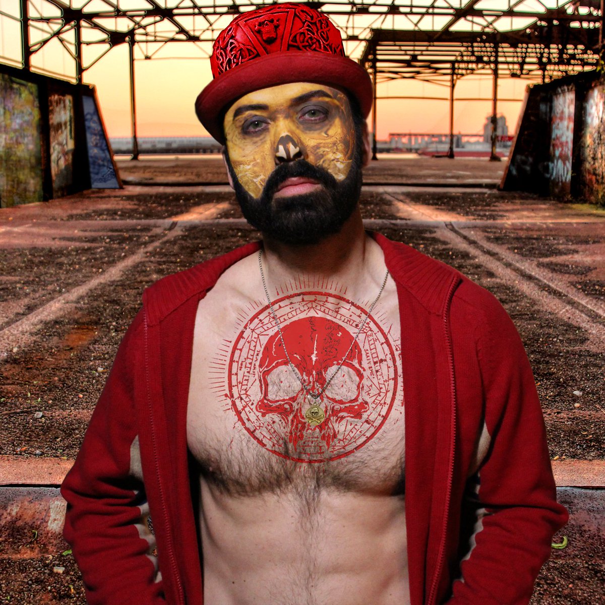 breck_stewart's tweet photo. This is what Breck Alec Stewart wore for #Halloween in 2015, what will he wear this year? #GoldenRed #MoonDazeTV #Flashback https://t.co/ayUjiZKol3