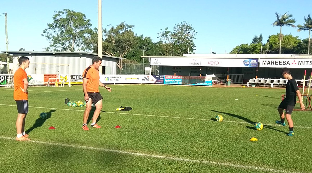 AVSFootball's tweet photo. Great afternoon sessions with Jenna, Amy, Daniel and Logan..
Hard work in the heat, attitude and commitment outstanding! https://t.co/khLjCON1Nn
