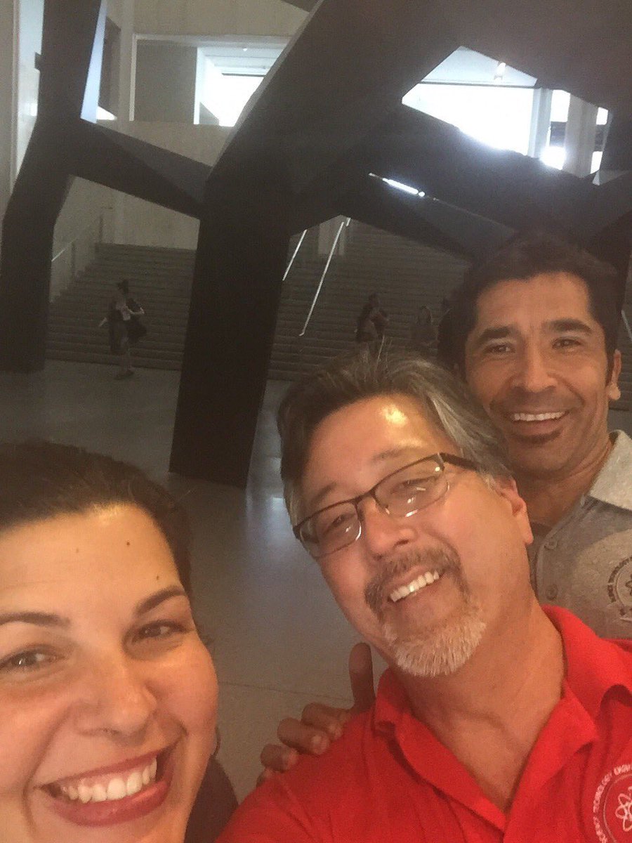 dusdSTEAM's tweet photo. The #dusdSTEAM Team is so excited #LACMAforEducators is back in session! We’re continually working on the #AinSTEAM 🎨 🎭 https://t.co/Gi0e777RSj