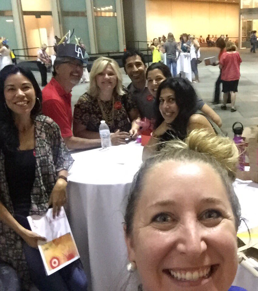 dusdSTEAM's tweet photo. The #dusdSTEAM Team is so excited #LACMAforEducators is back in session! We’re continually working on the #AinSTEAM 🎨 🎭 https://t.co/Gi0e777RSj