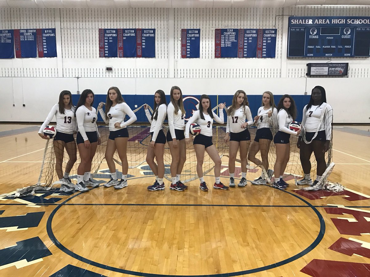 ShalerVball's tweet photo. thats a wrap 💕💓 love you guys great season https://t.co/0lwV2CLz54