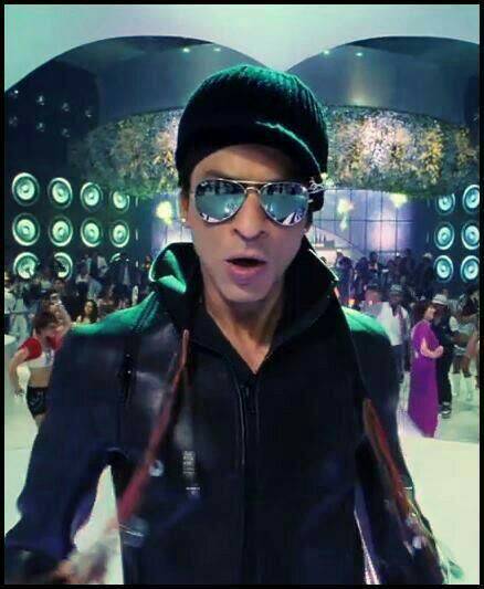 SRKUniverseBOL's tweet photo. 🎶 ¿Cuál fue su canción favorita #SRKians? 🎶
#Criminal 😎
#Dildaara 💕
#ChammakChallo 💃
#6YearsOfRaOne https://t.co/PnsaIBZl7v