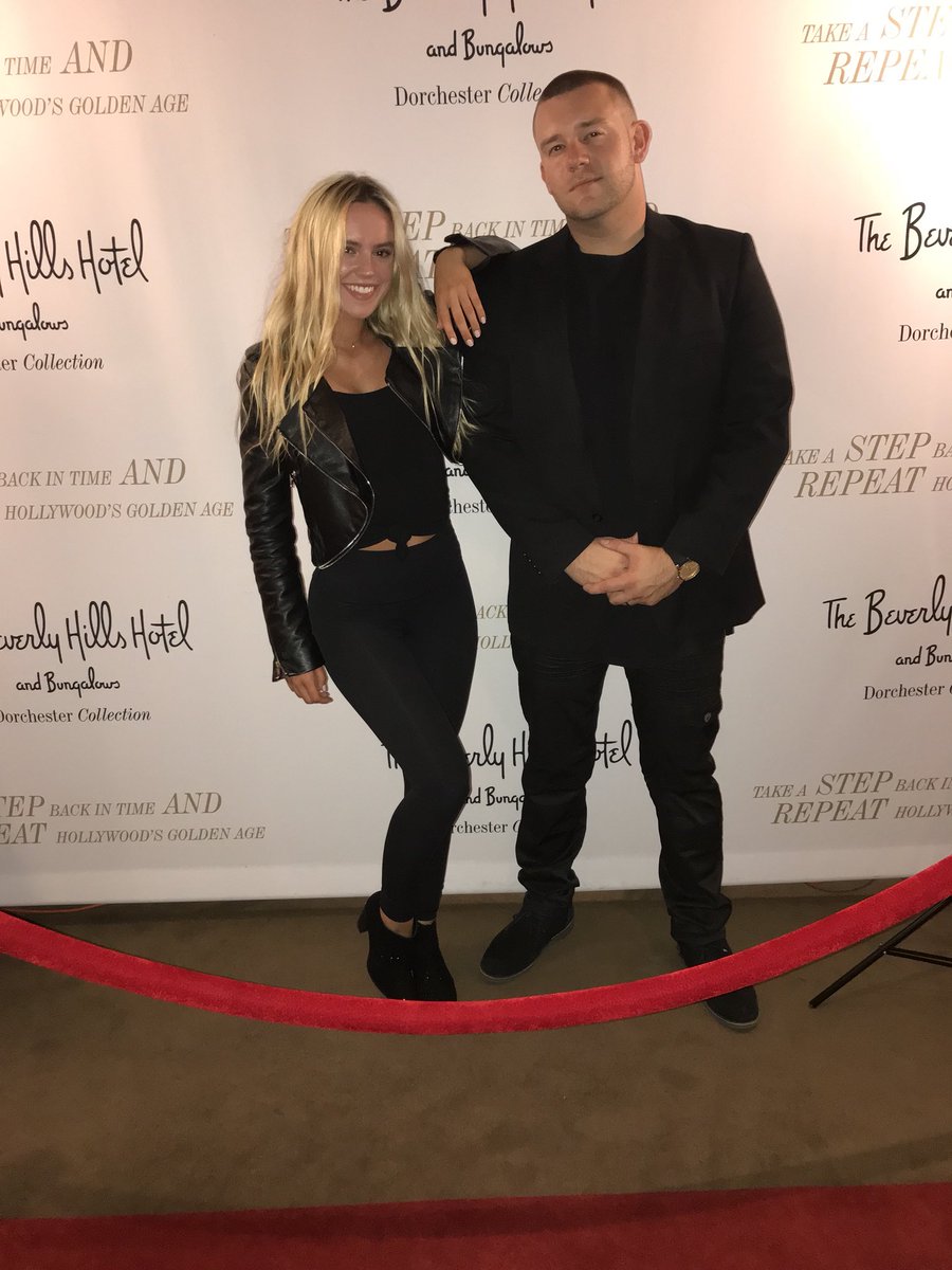 Terrygotfired's tweet photo. Teamwork makes the dream work! @LexiStGeorge https://t.co/vAgA4JKmTR