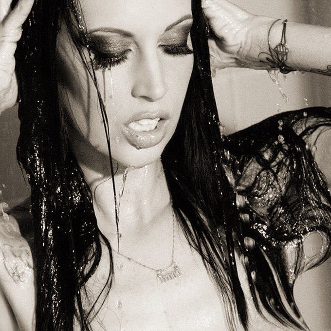 #NikkiNova #blackandwhite #model #tbt https://t.co/ReOWodRara<a href="/tag/nikkinova"class="tags">#NikkiNova</a><a href="/tag/blackandwhite"class="tags">#blackandwhite</a><a href="/tag/model"class="tags">#model</a><a href="/tag/tbt"class="tags">#tbt</a>