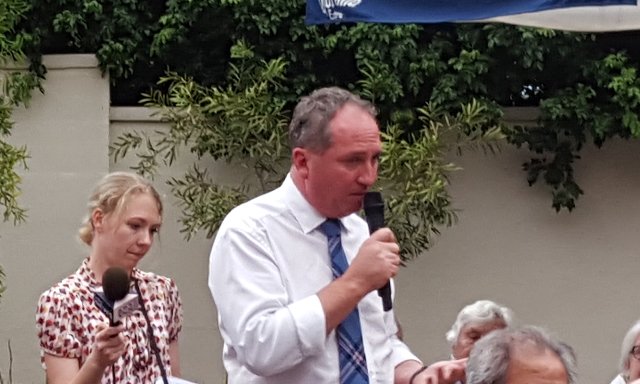 HVT_2NM's tweet photo. BREAKING NEWS: High Court finds New England MP &amp; Deputy PM@Barnaby_Joyce ineligible due to dual  citizenship. By-election pending. https://t.co/V5nJ7xXzI5