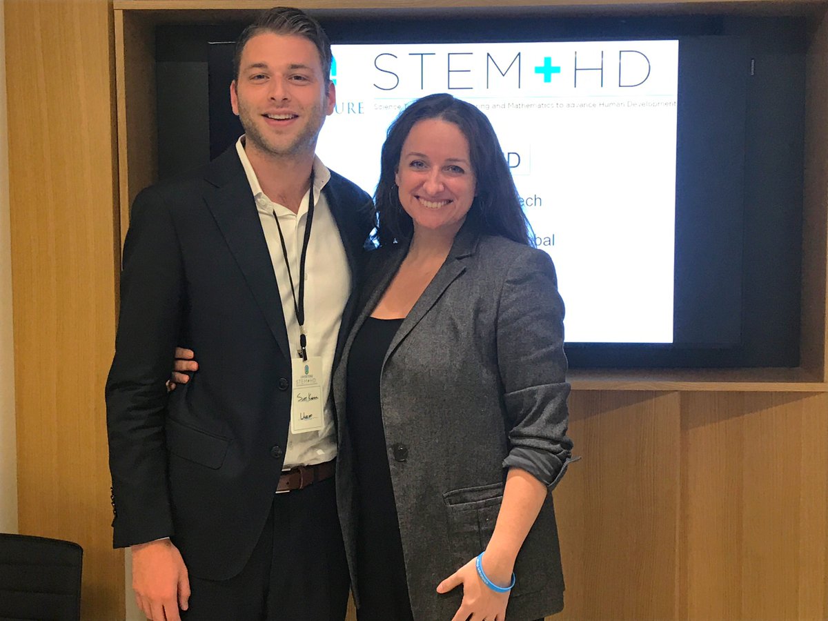 ScottKarrel's tweet photo. So great to see @swellbottle & @UNICEF at the #STEMHD event! By working together, we can ensure more children have access to clean water! https://t.co/6LvPgXcUCF