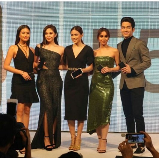 Roelyn06's tweet photo. Ang gaganda nila oh @_gabbigarcia @PBBToniG @iamjoshuagarcia @superjanella https://t.co/q5cGaAZGWC