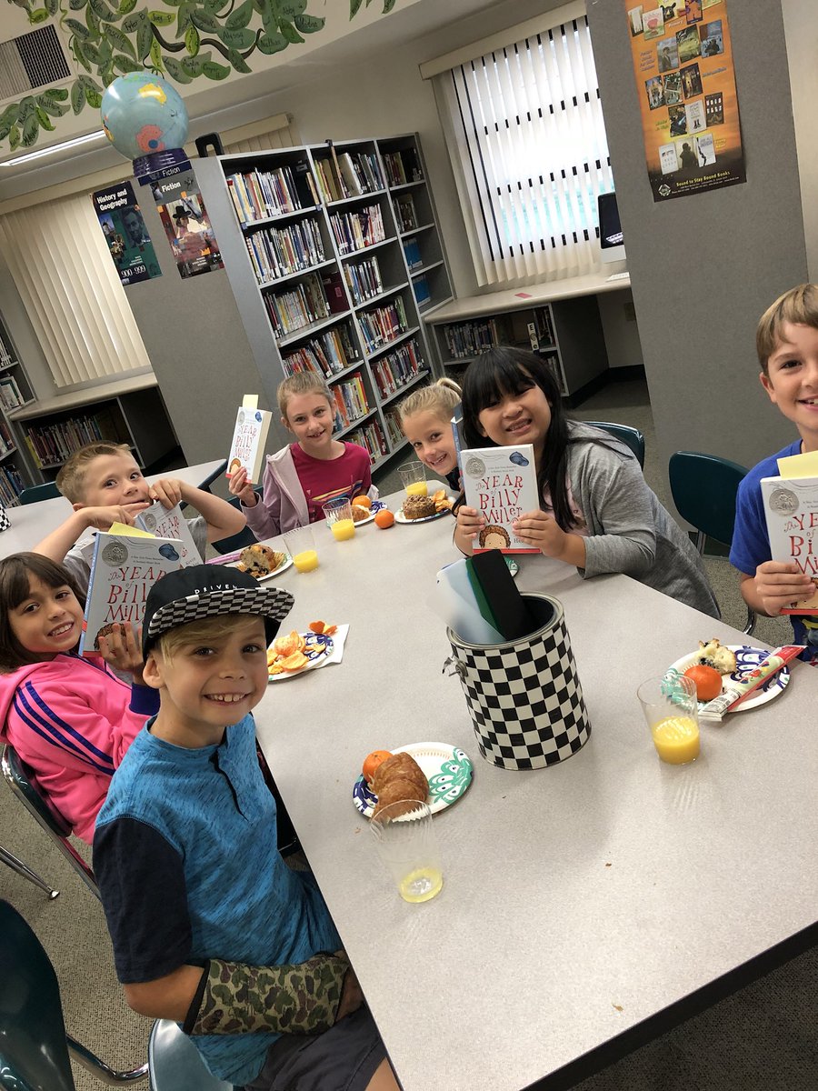 MsAngelaTurry's tweet photo. Kicked off Breakfast and Books this morning @rcsdDC @NatalieWeatherm #rcsdchampions https://t.co/pzRsgINTCB