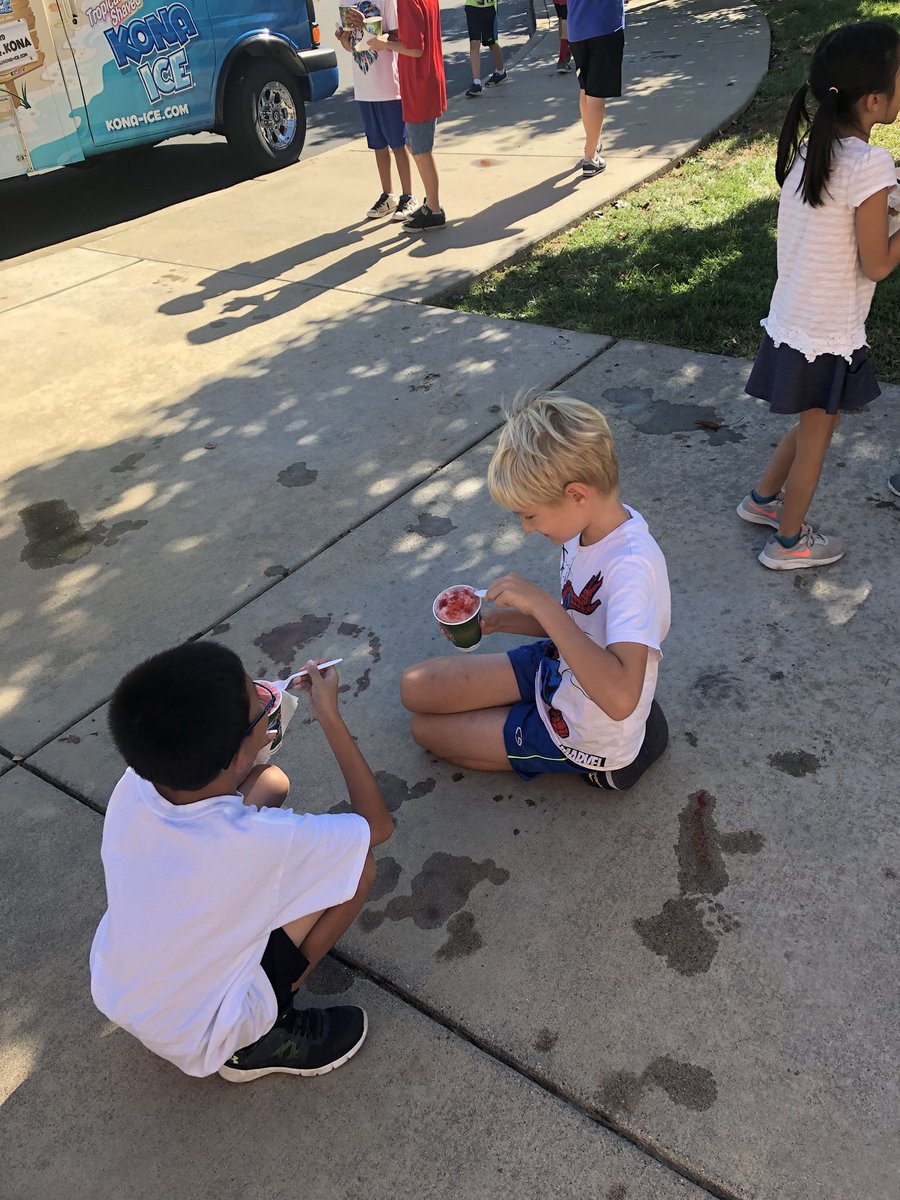MsAngelaTurry's tweet photo. Love my time with students each afternoon. This week we are using StopMotion and Legos to have some creative fun! @rcsdDC #rcsdchampions https://t.co/00kRhS9wOL