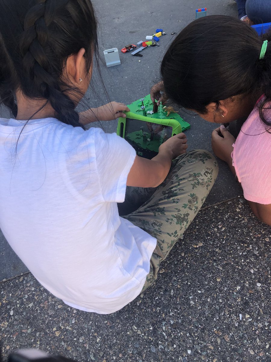 MsAngelaTurry's tweet photo. Love my time with students each afternoon. This week we are using StopMotion and Legos to have some creative fun! @rcsdDC #rcsdchampions https://t.co/00kRhS9wOL