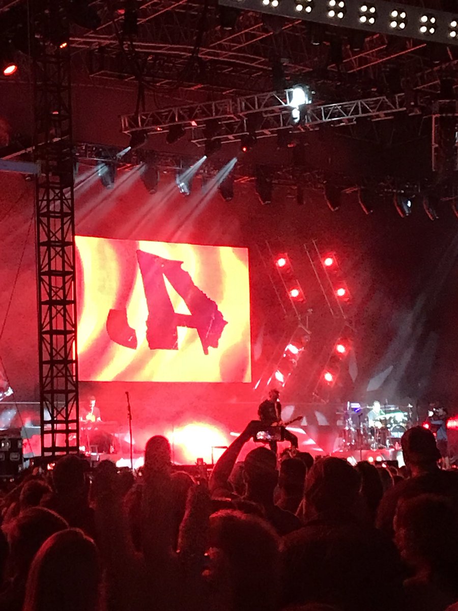 KyleAchord's tweet photo. Date night concert with Jill. New Orleans. Champions Square. @Jason_aldean @chrisyoungmusic @kanebrown #GotMyBootsOn https://t.co/Gecc7kFqeC