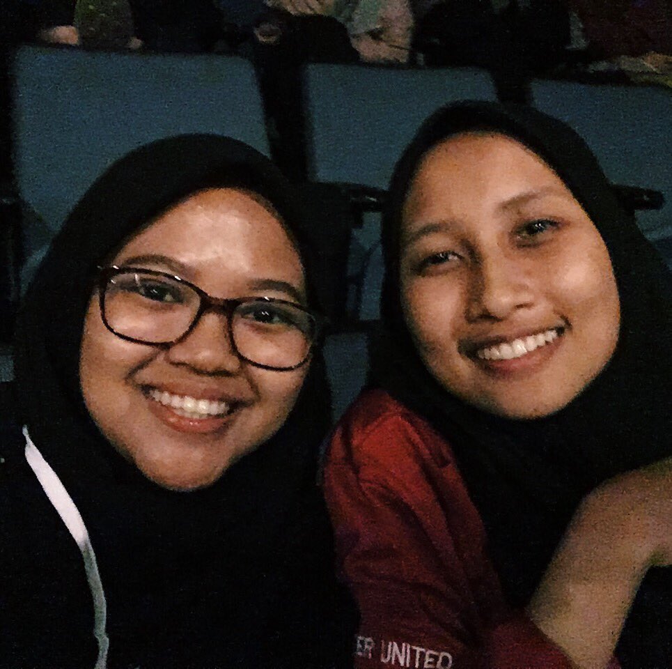 athirahnblh_'s tweet photo. Best support system i ever have 💖
#Efest17 #ECTN17 #kemelutxkembarazaman #vargenreband https://t.co/oSB96pkkj1