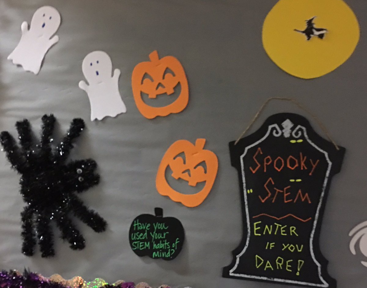 Mrs_ATobias's tweet image. Enter if you dare to #MarvinCamras&apos; #SpookySTEMNight @cpsSTEM  @ChiPubSchools @MSUrbanStem. See the Ghosts of Scientists Past like SteveJobs