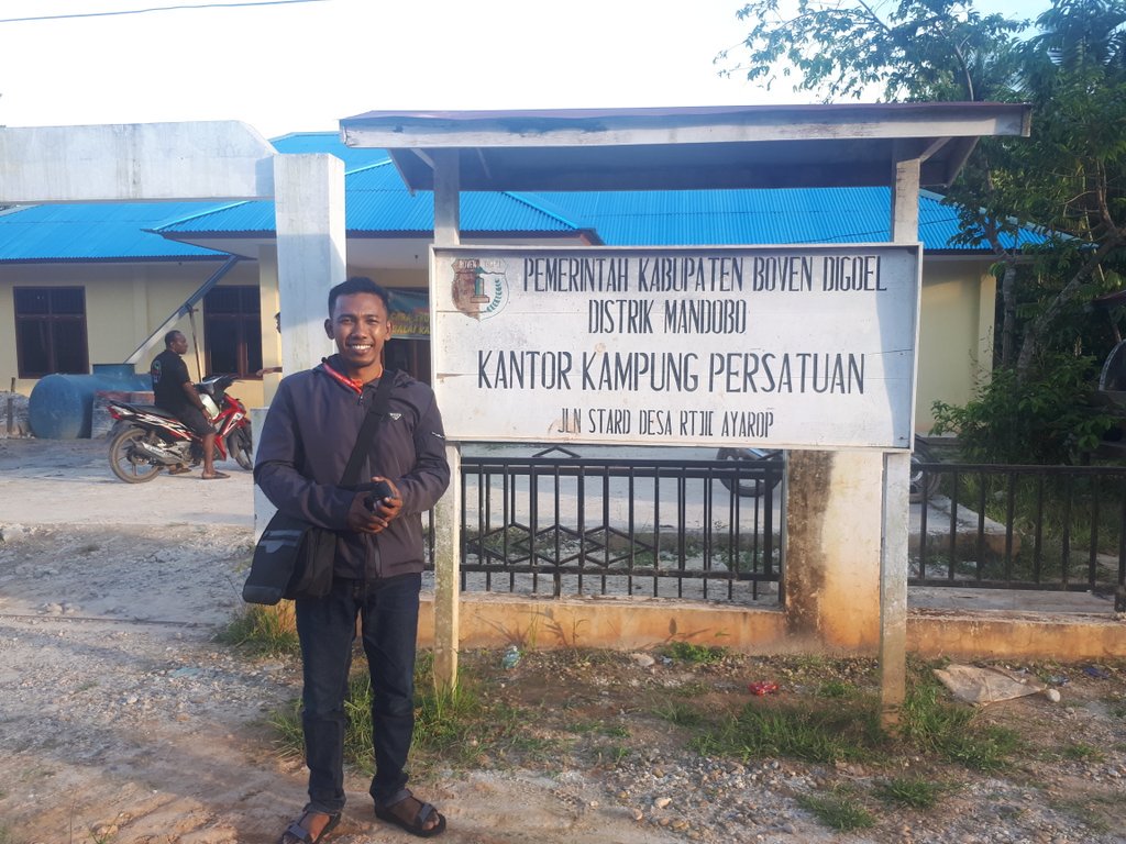 roedyrustam's tweet photo. Menebar semangat membangun desa di #desa persatuan kab.bovendigoel perbatasan Papua #sideka @BP2DK @BP3TIKominfo @kemkominfo @KemenDesa https://t.co/DdTqhX8IUc