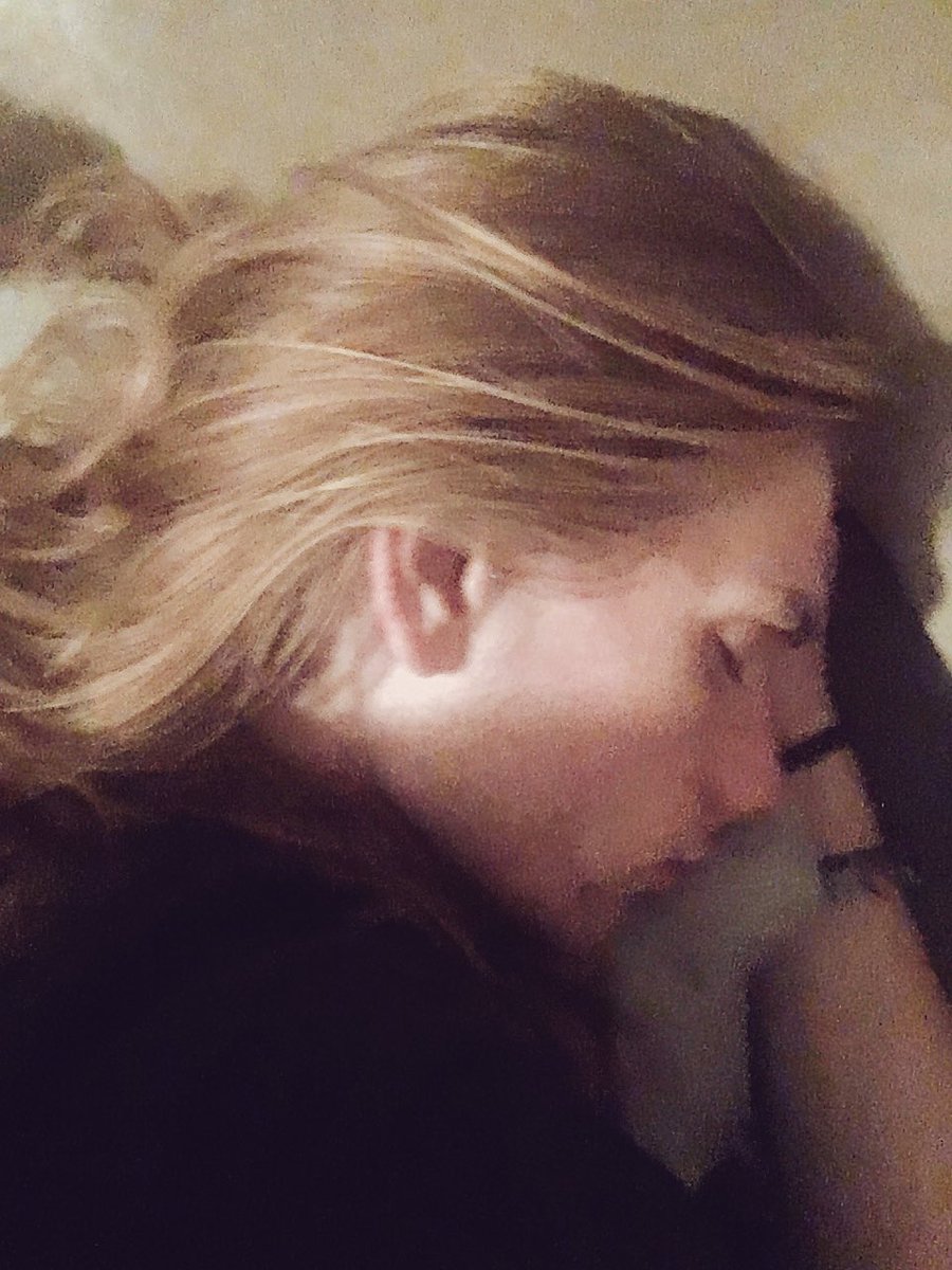cocaKolar_'s tweet photo. Me: Jake, I'm gonna sing you a lullaby... 
Jake: Yes!!
Me: *sings an entire chunk of "I'll be home for Christmas"* 
Jake: https://t.co/vZYvycJgEv
