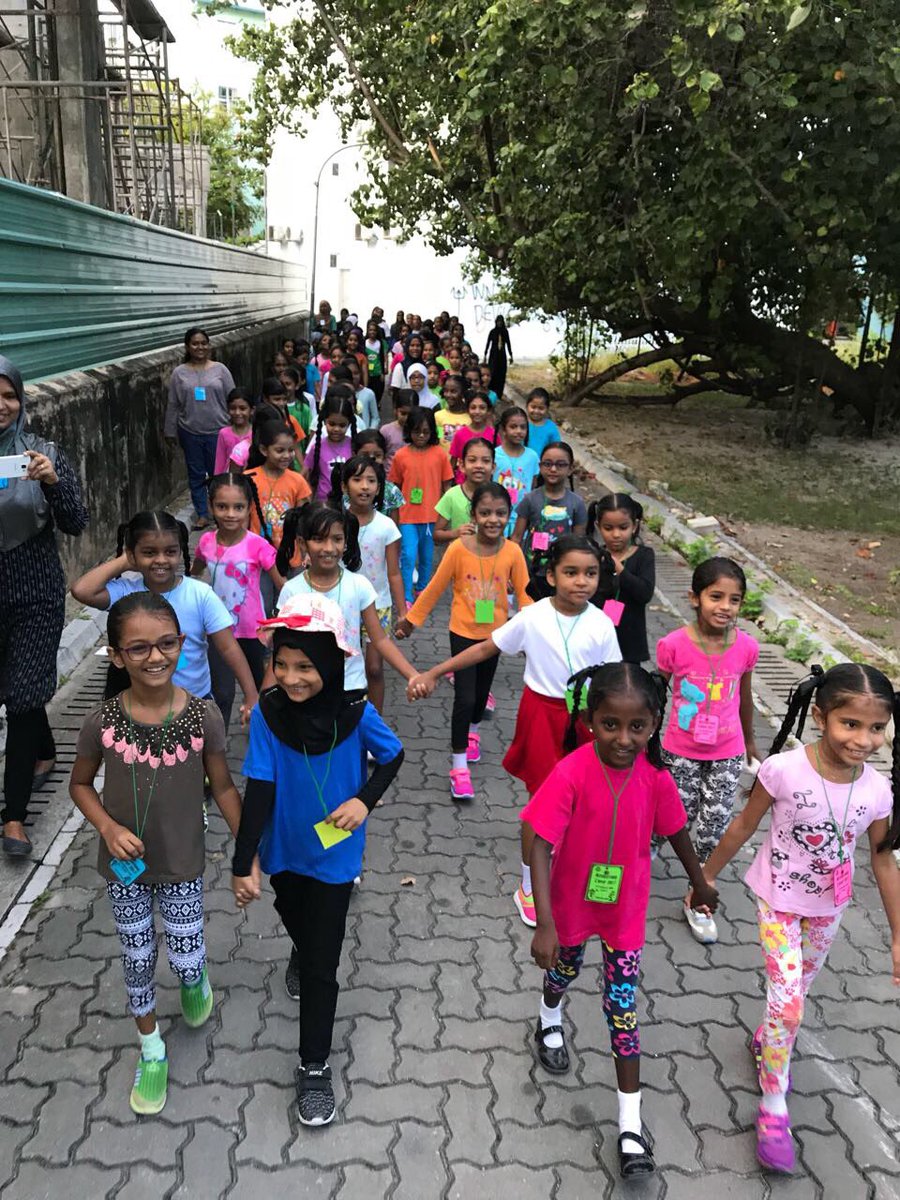 Muh_mv's tweet photo. Ready for adventure..#girlpower #Littlemaids.. https://t.co/AMaTQs1UJG