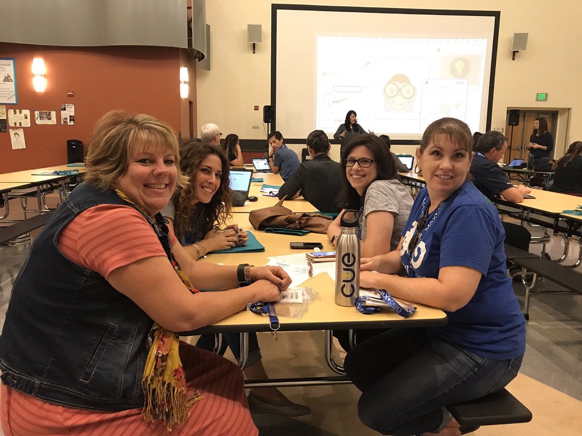 cogswell_ben's tweet photo. It's always about the people. Thanks to my friends and peers that make this awesome! #becauseofcue #fallcue https://t.co/Smgr9q0bUL