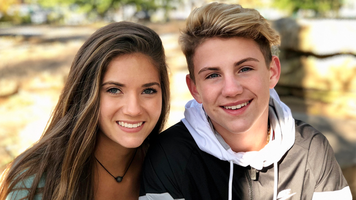 Who is date who. MATTYBRAPS. MATTYBRAPS И его девушка. MATTYBRAPS И его девушка свадьба. MATTYBRAPS И его семья.