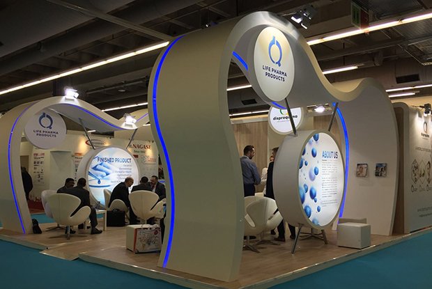 SSERRIstands's tweet photo. #felizfinde Os enseñamos los #stands que hemos diseñado para Blanver y Disproquima en @cphionline @CPhIWW #CPhI2017 #pharmaceuticals #fair https://t.co/8cEcLsBKDi