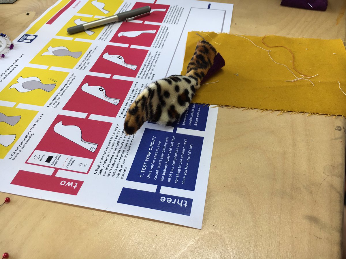 MakeShiftDND's tweet image. This morning is well underway! #CCMakeShiftDo #makeshiftdnd #etextiles @DJCAD