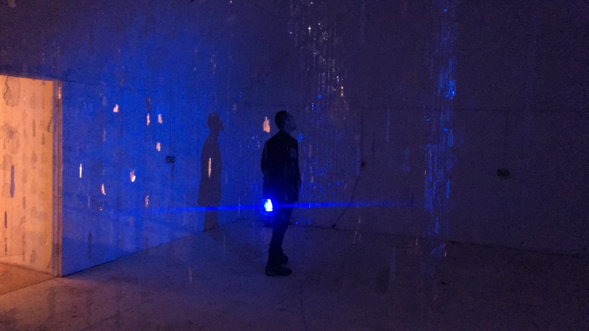 icon_uk's tweet photo. One of our actors @TimLarkfield looking at the amazing installation by @WendyDaws and #MoveandMake. Looking forward to our show tonight 💜 https://t.co/mQtWxOGqrO