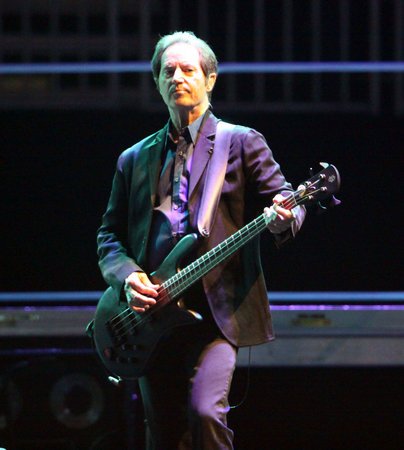 Happy Birthday Today 10/27 to Garry Tallent, bass player and founding member of the E Street Band.  Rock ON! 