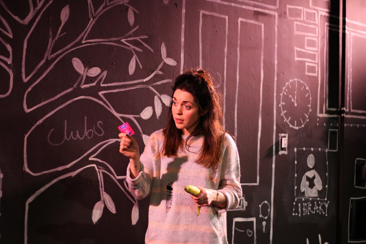 thespyinthestalls tweet media