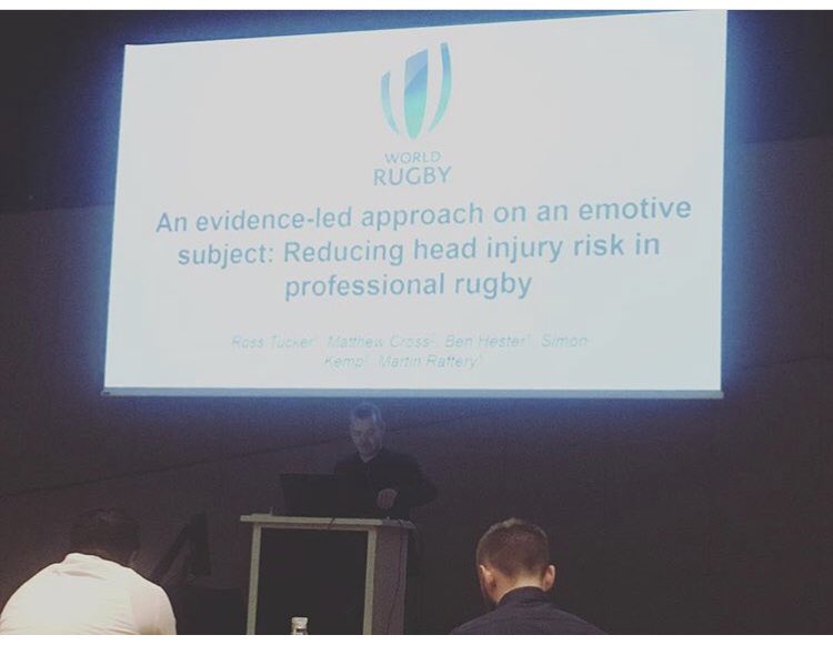 Scienceofsport's tweet photo. My talk on concussion at #SASMA2017. How do head injuries happen &amp; how can they be prevented? (📷: @therehabbio @suzferreira28 @23Benjones) https://t.co/dCuGQvuPHD