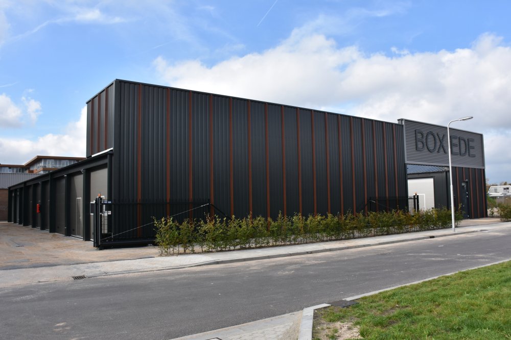 Het project BOX Ede is opgeleverd. Voorafgaand maakten wij natuurlijk wat foto’s van dit strakke gebouw: wwvastgoed.nl/nieuws/item/Pe…