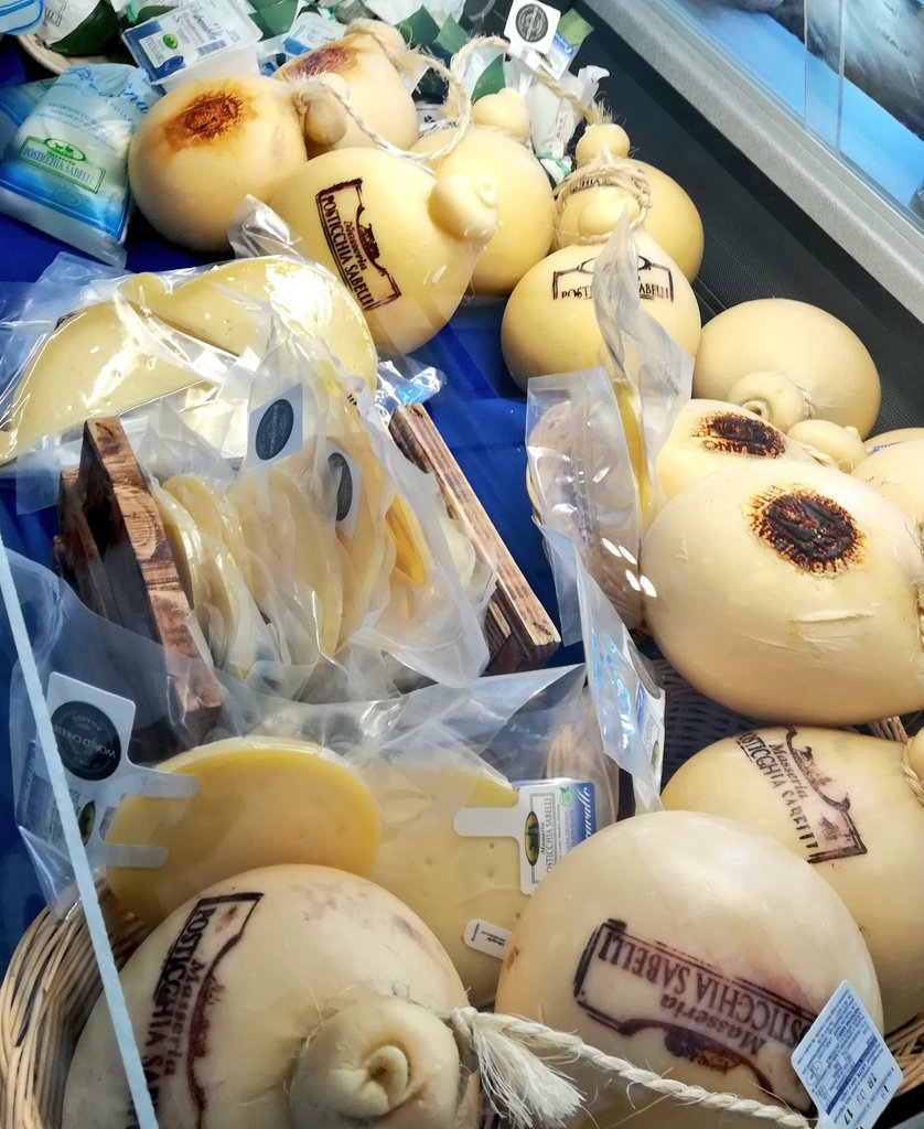 Marco_K18's tweet photo. #Formaggitalia2017
#basilicata #provolina e  #Caciocavallo con @masseriaPosticchiaSabelli  #Basilicatacoasttocoast 
#ONAF #formaggi https://t.co/ccoOOh8JIN