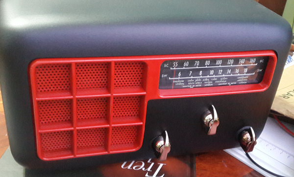 elandivar's tweet photo. Un artículo que escribí hace tiempo --> Convirtiendo una radio antigua en un amplificador de guitarra a válvulas 
https://t.co/VHmnbOTzFD https://t.co/SSxqA89aJ6
