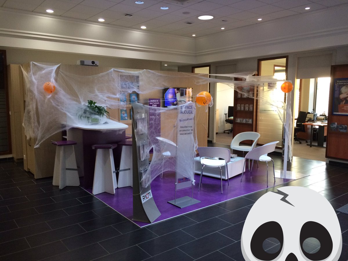 Ambiance Halloween à la caisse de Mozac!! @CMMassifCentral <a href="/ebelyceline/">Cé Line</a> <a href="/ronandeuffic/">ronan deuffic</a> <a href="/World_isTweetly/">David</a>